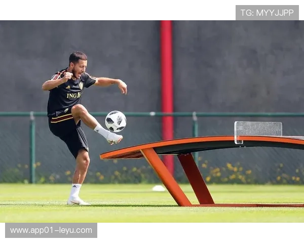 比利时球星阿扎尔状态回升引球迷热议