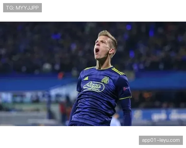 奥尔莫10号位与边锋自由切换的战术价值分析