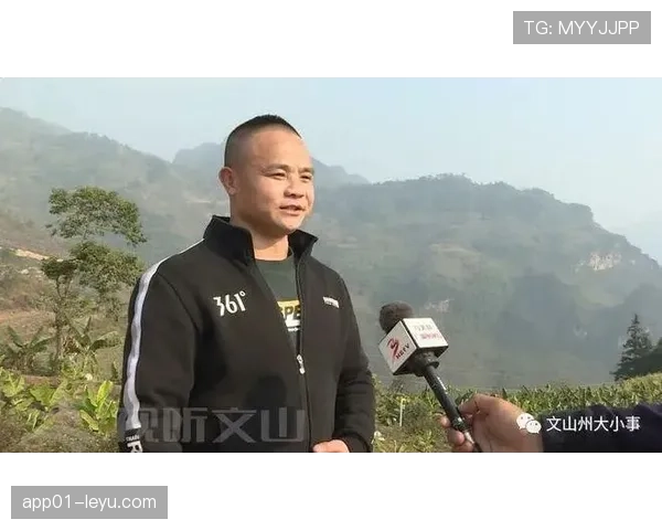 熊朝忠家的拖拉机还没换新的，冠军奖金全砸进村口小卖部了？